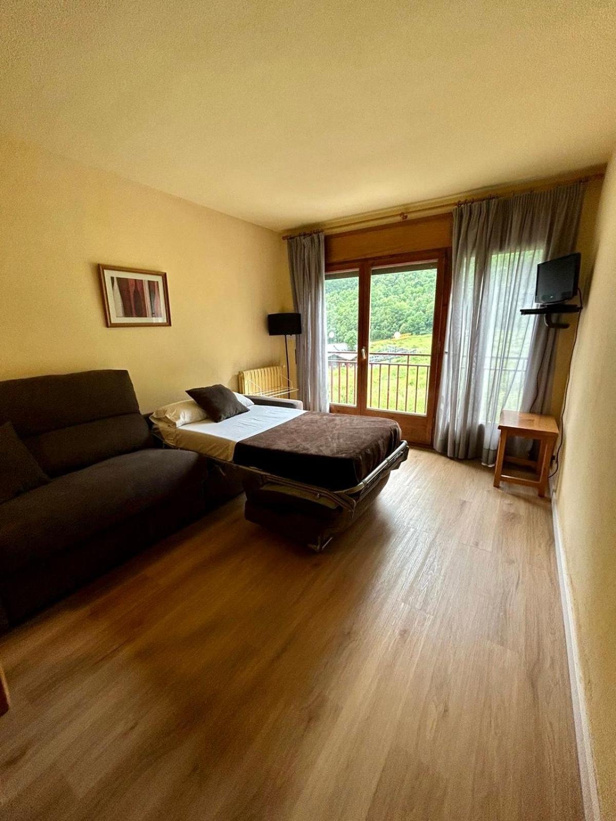 Apartamentos Turisticos Poblado Arinsal Εξωτερικό φωτογραφία