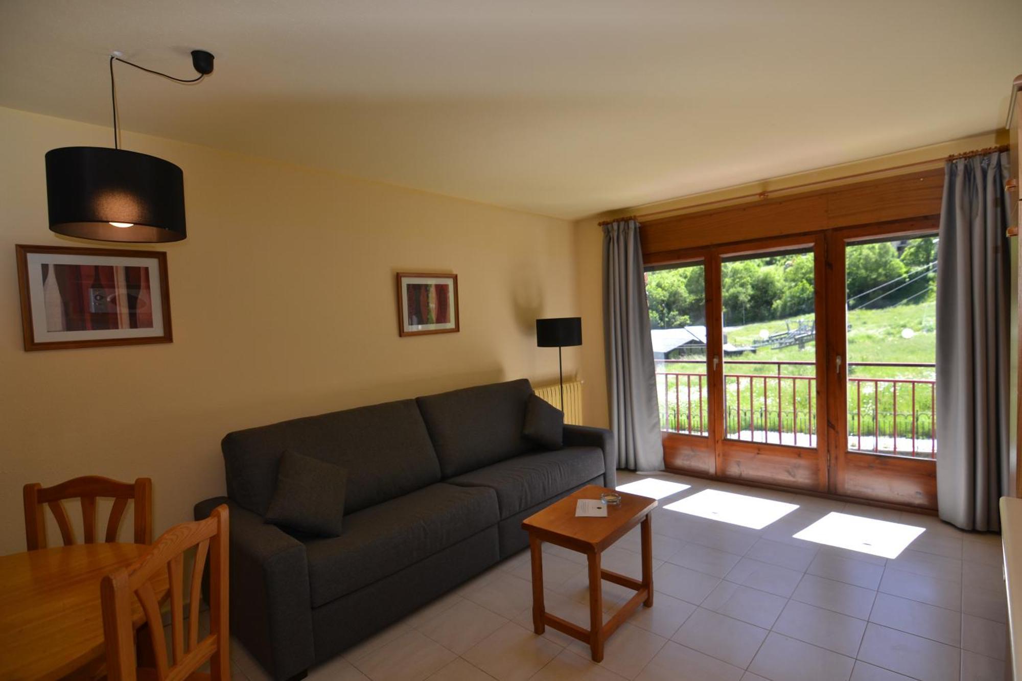 Apartamentos Turisticos Poblado Arinsal Εξωτερικό φωτογραφία